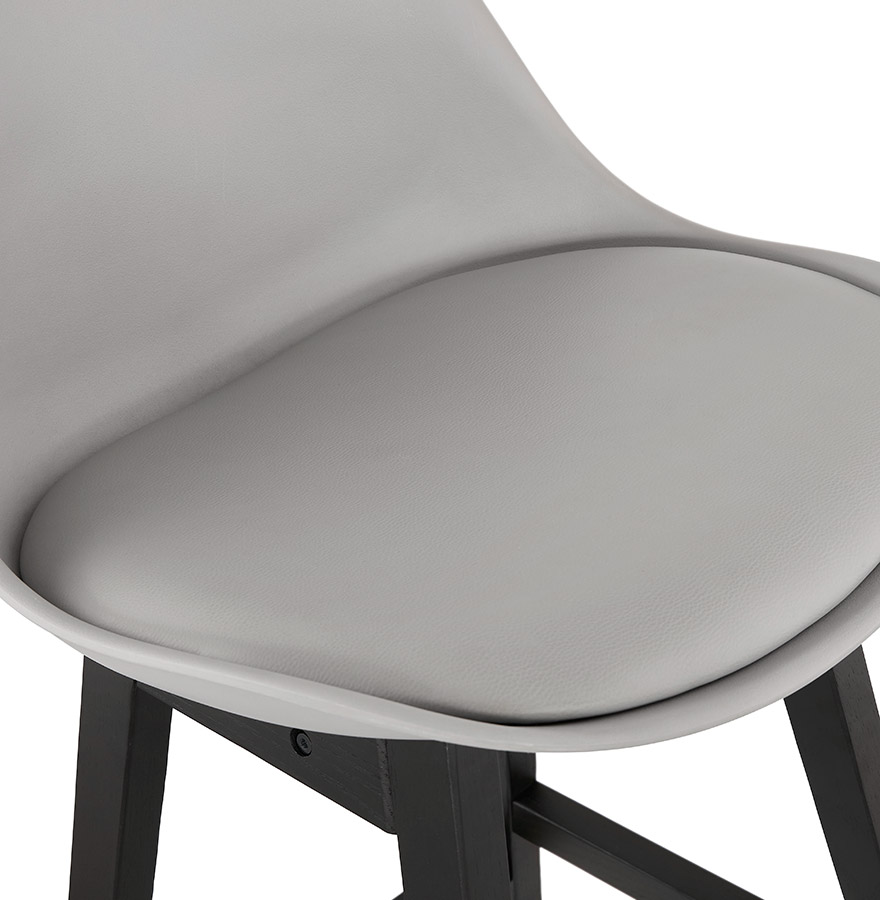 Design barstool APRIL