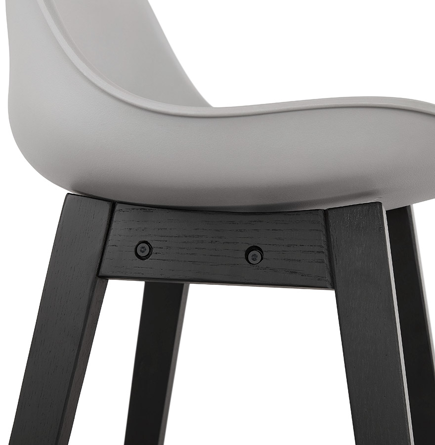 Design barstool APRIL